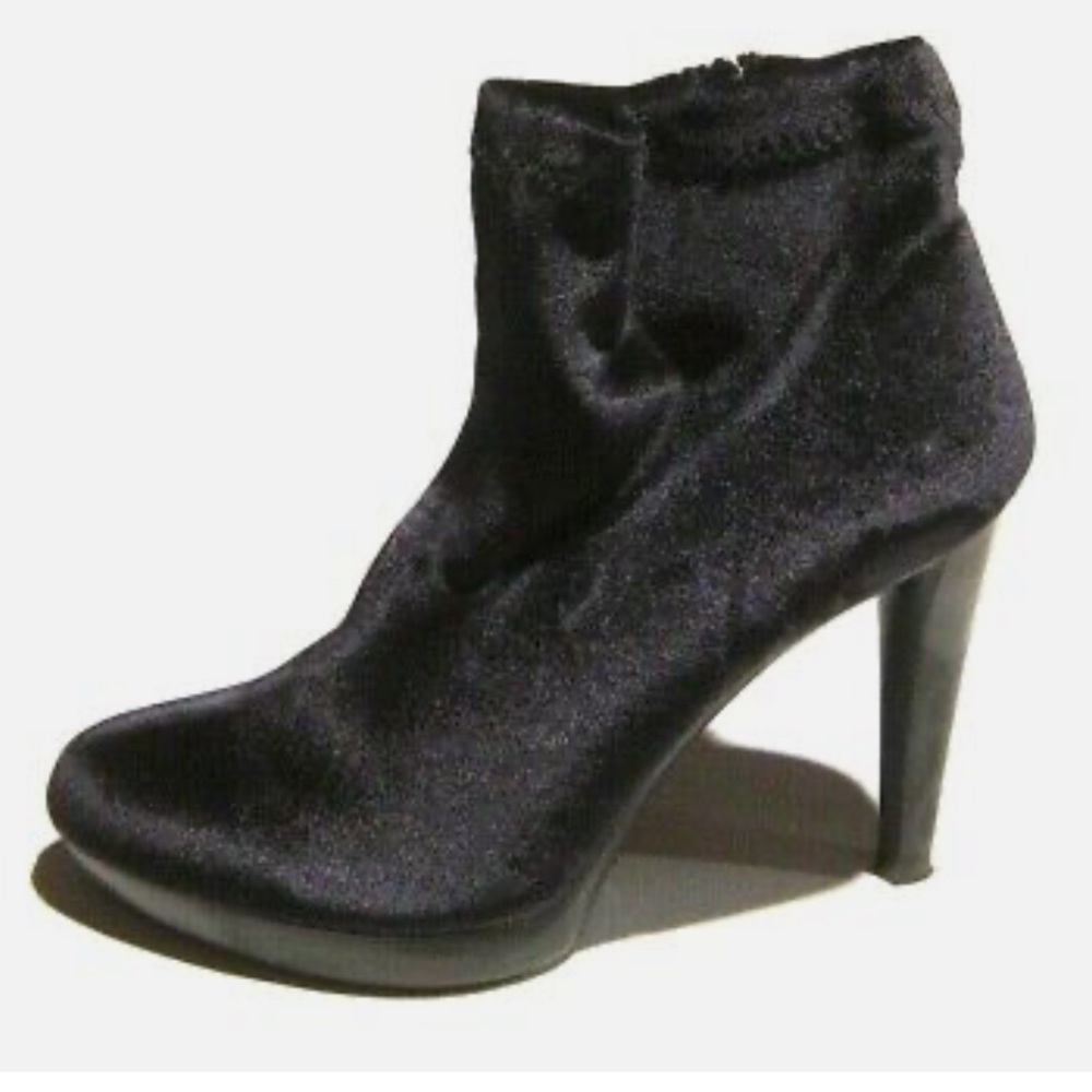 NR RAPISARDI FIRENZE Black Velvet Boots sz 39 / US 9 - WORN ONCE